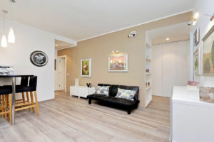 Ingresso e area living Victory Rooms Rome